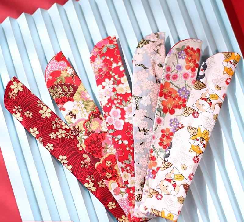 扇子袋 女性 男性 布 柔らかい チャイナ風 刺繍 収納 漢服 持ち運び 保護 カバー レトロ 綿 保管 タッセル 着物 レース 桜 ドラゴン 犬 青 黒 黄色