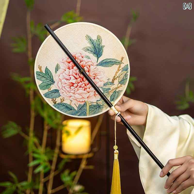 中国 扇子 漢服 コスプレ 小道具 夏 レトロ 竹 腰 巻き取り 吊り ラウンド ロング ハンドル タッセル ポータブル 花柄 笹 伝統的 緑 ピンク