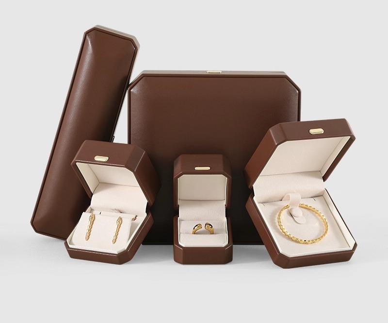 アクセサリー 収納 コンパクト ケース PUレザー 八角形 ボックス リング ピアス ネックレス 保存 シン..