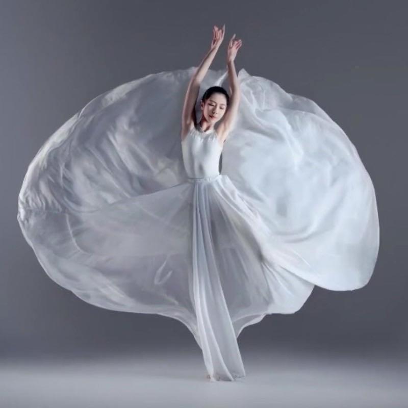 ダンス 衣装 スカート レディース おしゃれ 花柄風 シフォン ロングスカート ウエストゴム 大きく広がる 裾フレア ふんわり 軽やか レトロ舞 新彊舞 演出用 練習着