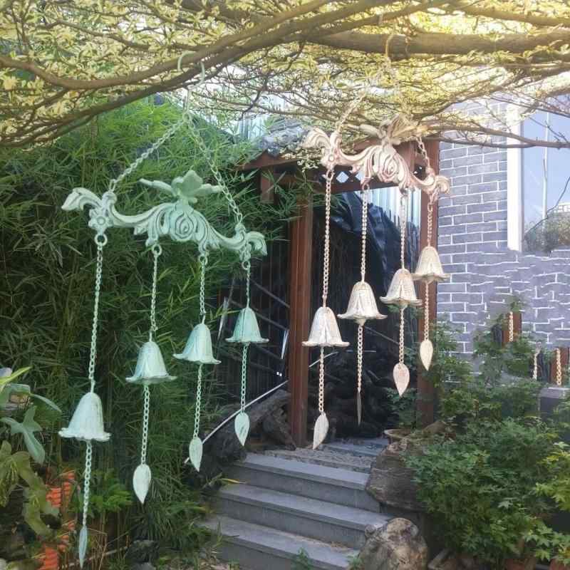 ガーデン オーナメント ヨーロピアン ヴィンテージ風 アイアン 蝶 花 風鈴 屋外 庭 玄関 軒先 吊り下げ アクセサリー おしゃれ シンプル 白 緑