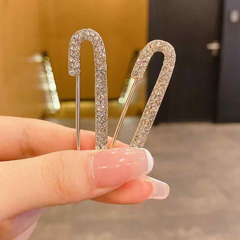 ウエスト 調整 ピン おしゃれ 腰 引き締め ラインストーン キラキラ スカート 襟 ジーンズ パンツ 固定 帽子 小さめ レディース 装飾 アクセサリー カジュアル 普段使い お出かけ 金 銀