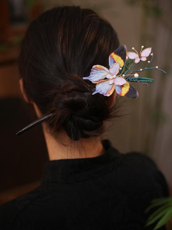 - - - カラー: 花巻き蝶モチーフ - カテゴリ: ヘアピン