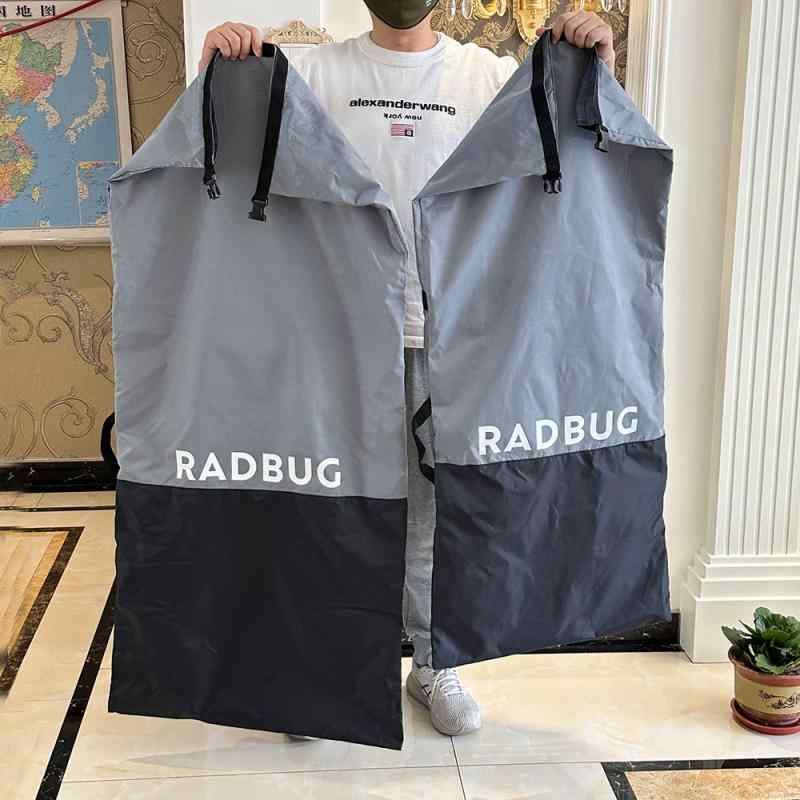 スケボー バッグ おしゃれ サーフボード バックパック 多機能 旅行 荷物 収納 大きいサイズ セット 調節 ベルト バックル 折りたたみ コンパクト グレー ...