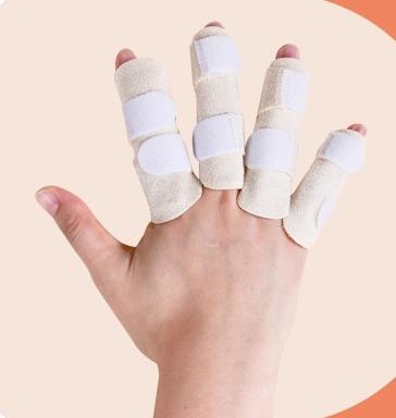 指 サポーター スポーツ 運動 けが 関節 固定 スプリント 伸ばす 変形 保護 子ども ベージュ シンプル カバー 面ファスナー 簡単 便利 快適 アルミ