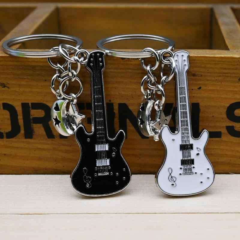 ギター キーホルダー 楽器 エレキ 音符 星 亜鉛合金 チャーム リング 小さめ アクセサリー おしゃれ 音楽 バンド 推し活 白 黒 プレゼント