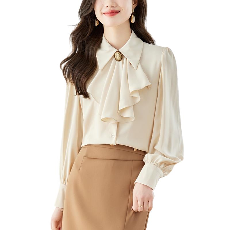 - スタイル: オフィス向け - シルエット: ゆったり - デザイン: リボン付き - 袖タイプ: バルーンスリーブ - 着脱方法: プルオーバー - 袖丈: 長袖 - 襟型: ポロ襟 - 着丈: レギュラー丈 - 柄: 無地 - カラー...