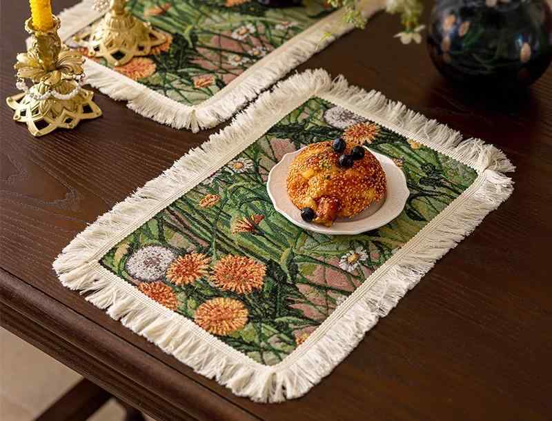 ランチョンマット ヴィンテージ風 油絵風 タンポポ柄 フリンジ 綿麻混紡 四角形 テーブル装飾 おしゃれ 北欧インテリア 隔熱 滑り止め