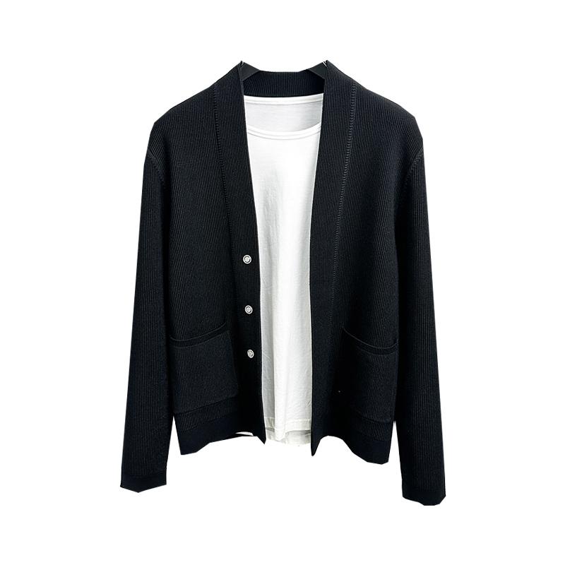 サイズ: 165.170.175.180.185.190 素材: ニット生地 柄: 無地 ネックライン: Vネック 毛糸の太さ: 標準（10ゲージ.12ゲージ） カラー: ブラック 袖型: レギュラー 袖丈: 長袖 厚み: 普通 シルエット: ゆったり デザイン: - 加工: ウォッシュ加工 スタイル: カーディガン 機能: カジュアル テイスト: 販売チャネル: オンライン