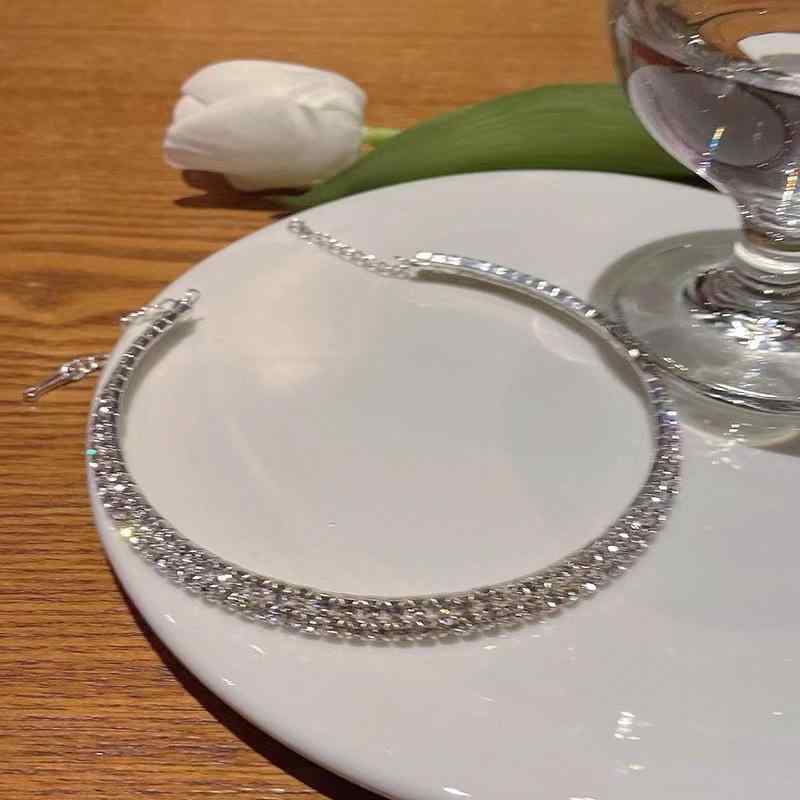 ネックレス レディース おしゃれ きらきら チョーカー 首元 アクセサリー 秋冬 ラインストーン ラグジュアリー 上品 華やか パーティー 女子会 デート コーディネート