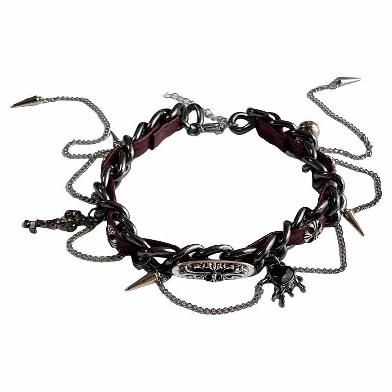 チョーカー レディース おしゃれ y2k パンク スタッズ 金属 フェイクレザー チェーン 個性 アクセサリー ネックレス 首輪 重ね付け コーデ 小物 アバンギャルド 韓国
