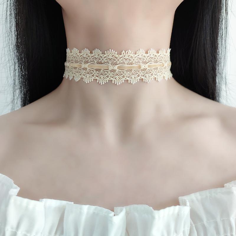 チョーカー レディース おしゃれ ベージュ レース リボン 結び バックルなし 幅広 金属なし 首元隠し アクセサリー