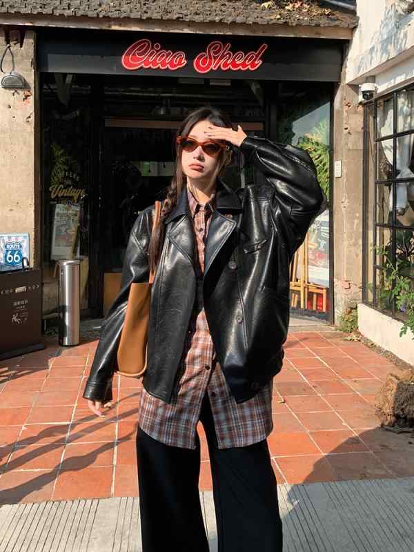 ジャケット レディース おしゃれ 暖かい pu スーツカラー ショート丈 黒 机車 バイカー 春秋冬 シンプ..