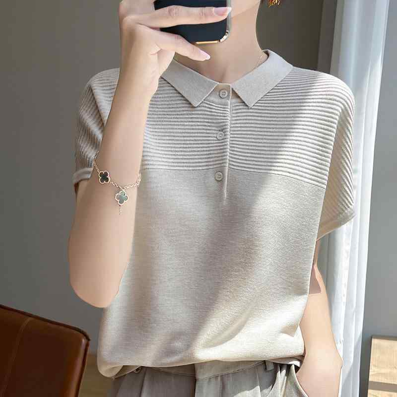 要素: 透け.無地.ボタン.シンプルカジュアル シルエット: ゆったり 柄: 無地 袖タイプ: 半袖 厚さ: 薄手 袖丈: 半袖 襟タイプ: ポロ襟 着丈: ショート丈 サイズ展開: M.L.XL カラー: グレー.ピンク.ベージュ