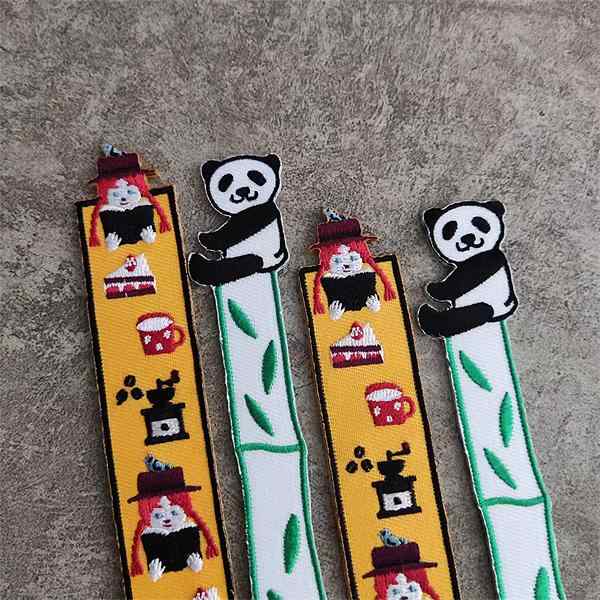 しおり かわいい ブックマーク 刺繍 母の日 誕生日 ギフト チャイナ風 本 個性的 タッセル ビーズ 飾りスクエア 女の子 イラスト パンダ ツバメ ピンク ...