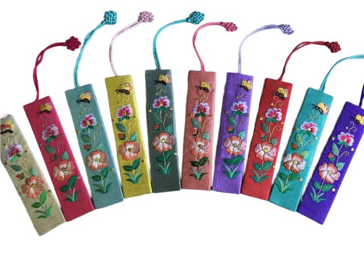 しおり ブックマーカー かわいい 刺繍 花 鳥 蝶 紐 中国結び 装飾 布 チャイナ風 小物 工芸品 学生 先..