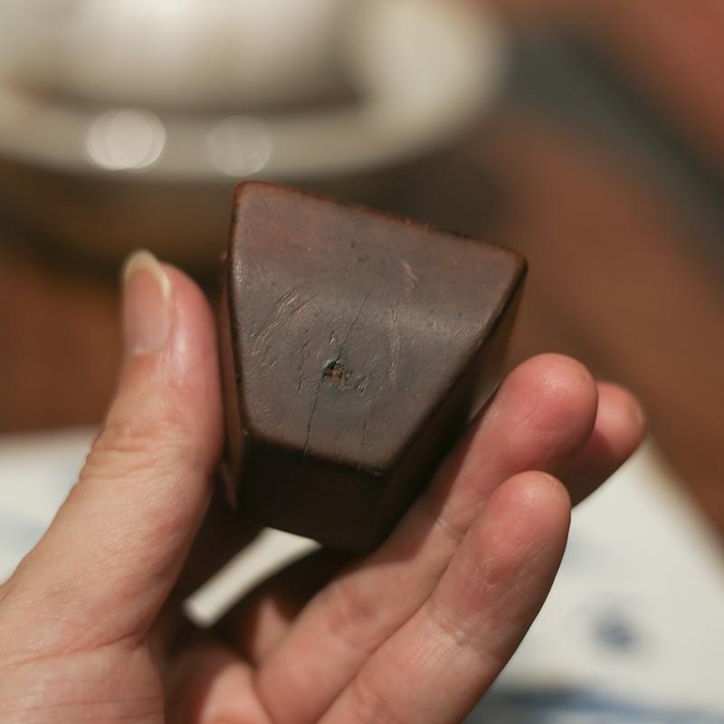 茶道具 蓋置き 木製 円錐形 伝統工芸 急須 湯呑 紫砂 置物 雑貨 アクセサリー 小物 ホルダー インテリ..