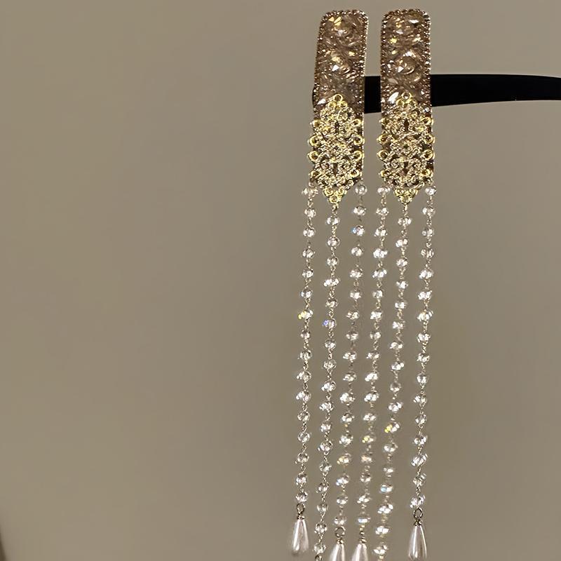 ヘアクリップ レディース おしゃれ 揺れる 中華風 繊細 タッセル きらきら ビジュー エスニック風 パー..