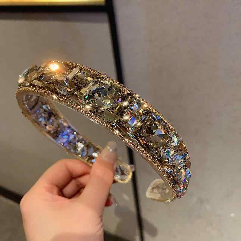 ・スタイル: 日韓風・カテゴリ: ヘアバンド・カラー展開: ブラック、ホワイト、コーヒー