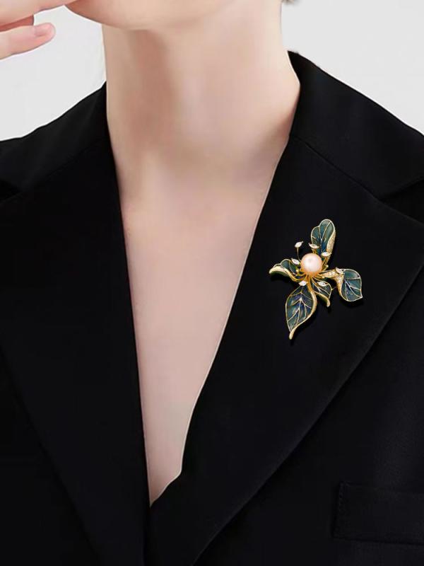 ブローチ レディース フレンチテイスト ロマンティック アイリスモチーフ 花 パール パール ジルコニア..