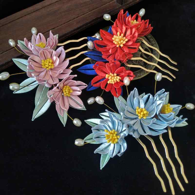 ヘアアクセサリー かんざし ヘアコーム 絹糸細工 花飾り 中華 宮廷風 漢服 和装 結婚式 パーティー 普..