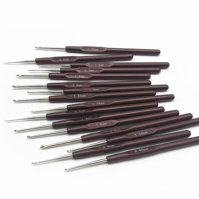 かぎ針セット 16本 極細 レース編み 初心者向け カラフル ペン型 滑り止め ソフトグリップ 小さめ 編み..