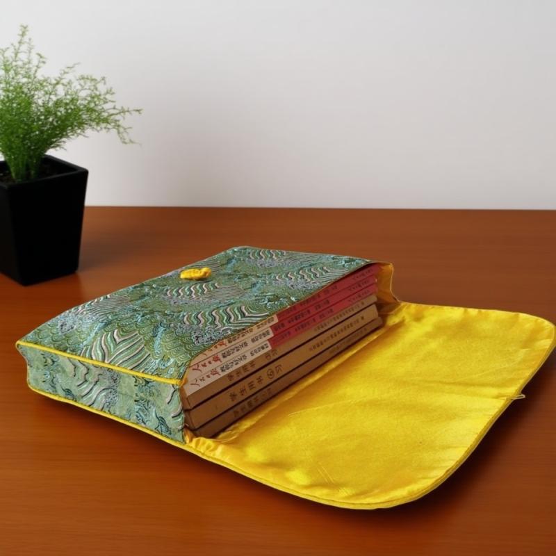 経本 数珠入れ 袋 バッグ ポーチ 仏具 経典 収納 法具 携帯用 二層式 大容量 布 ゴールド 黄色 赤 マチ..