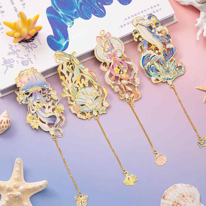 しおり おしゃれ 金属 女性用 真鍮製 透かし彫り ブックマーク 精巧 クラゲ 風鈴 サンゴ クジラ マリン..