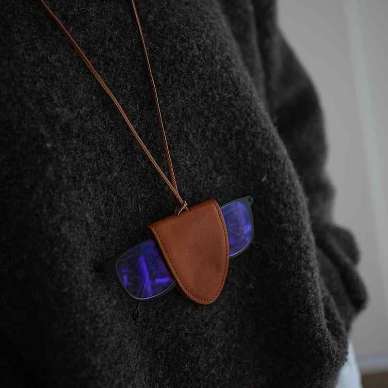 ハットクリップ サングラスホルダー 牛革 ベジタブルタンニンレザー マグネット式 首掛け ネックストラ..