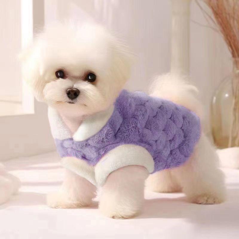 ペットウェア 秋冬 小型犬 猫用 ビションフリーゼ リードフック付き 裏起毛 フリース テントウムシ柄 ..