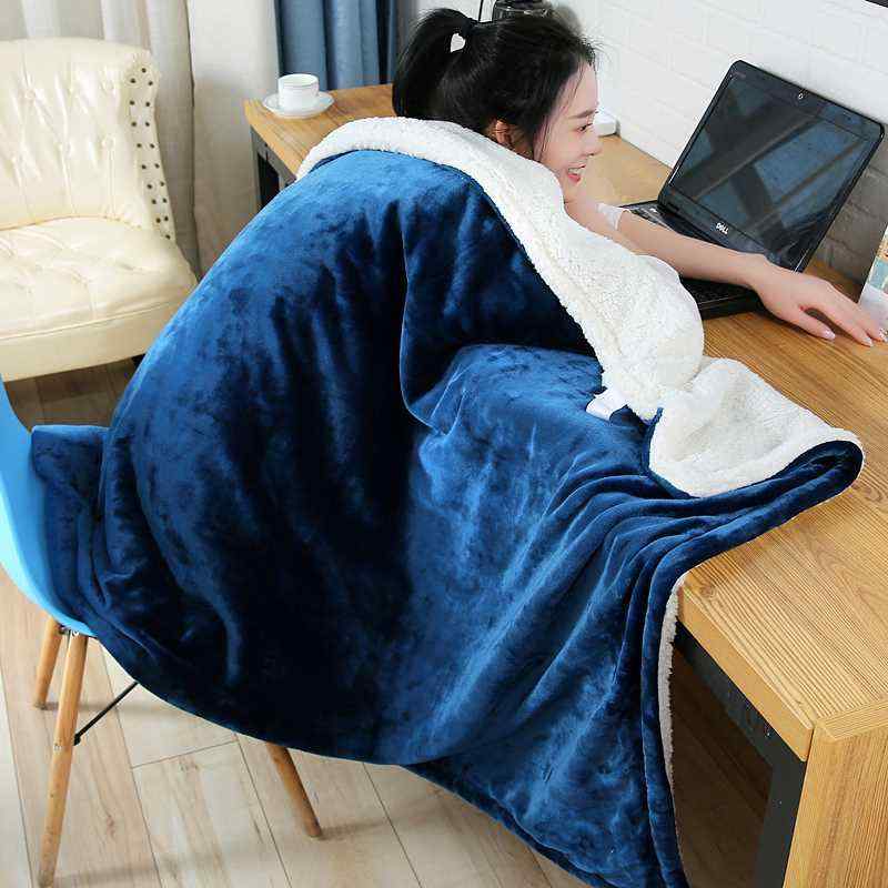 ブランケット 毛布 レディース 女性用 厚手 あったか 暖かい 保温性 冬用 秋冬 ひざ掛け 仮眠 昼寝 オフィス デスク ソファ 車中泊 旅行 サンゴフリース フェイクムートン ボア ポリエステル フリース素材