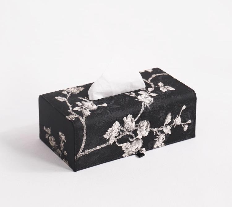 ティッシュケース ティッシュカバー 織錦緞 白梅刺繍 アンティーク調 大型 高級レザー ホテルライク 中..