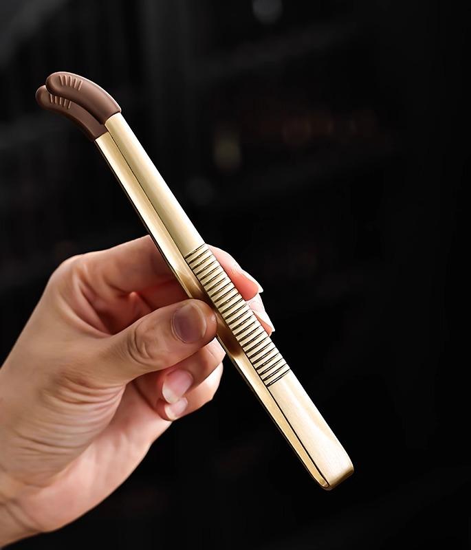 茶挟 真鍮 ティー クリップ ピンセット シンプル ストライプ 中国 葉 茶器 洗浄 カップ 滑り止め 道具 清潔 おしゃれ 光沢 トング