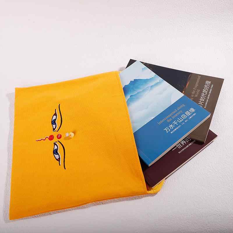 経本入れ 仏具 経典袋 チベット様式 刺繡 文殊剣 般若眼 ポーチ 黄 赤 小物入れ 持ち運び 法具 おしゃ..