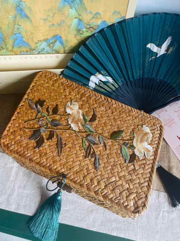 小物入れ 収納ケース おしゃれ かご ボックス アジアン モダン 伝統 手編み 編み込み 蓋付き 長方形 家..