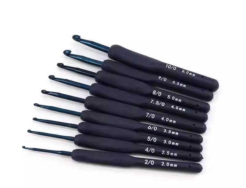 編み物 かぎ針 ツール 手芸 趣味 ステンレス製 青 ソフト グリップ セット ぬいぐるみ 毛糸 道具 持ち..