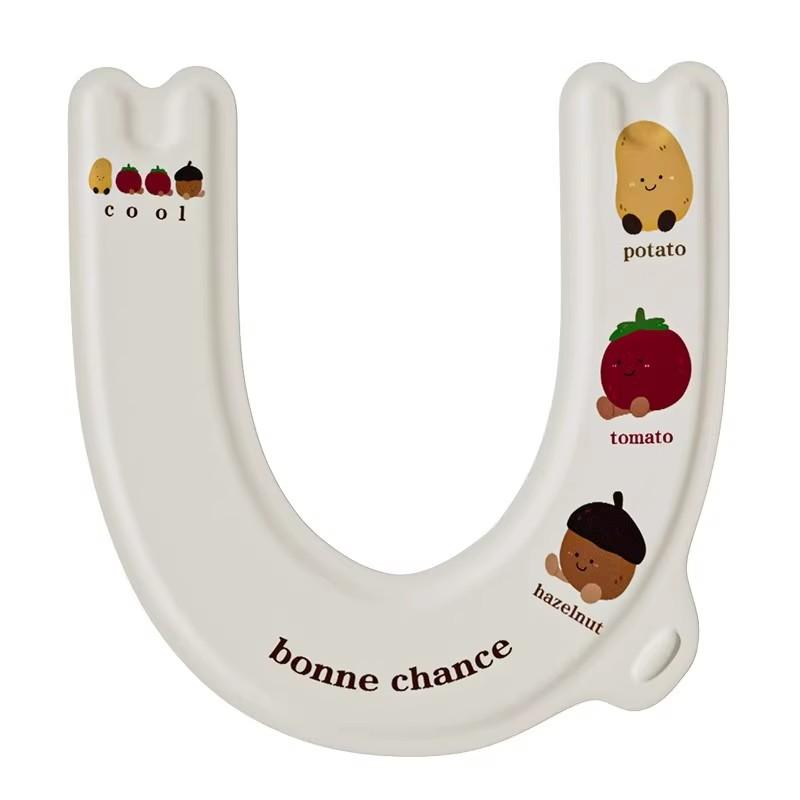 便座カバー メンズ レディース EVA素材 オールシーズン 家庭用 貼り付け式 撥水 拭くだけ 厚手 ソフトクッション トイレマット アイボリー ピンク パープ...