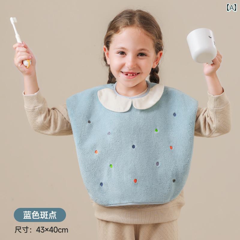 フロントップ楽天市場店のベビー キッズ 男の子 女の子 防水 スタイ よだれかけ エプロン 食事用 歯磨き うがい 洗顔用 タオル クロス 食べこぼし 汚れ防止 多機能 オールシーズン 青 ドット柄 ピンク ハート柄｜アングル2