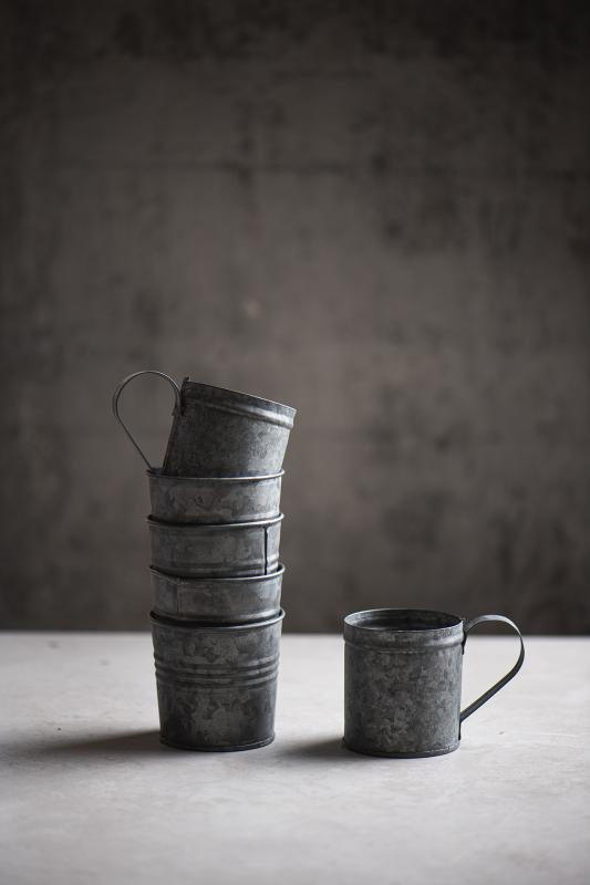 ブリキ缶 おしゃれ レトロ アンティーク風 シャビーシック 植木鉢 多肉植物 ポット 置物 ディスプレイ ..