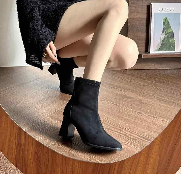 ショートブーツ レディース 女性用 スエード調 アプリコット ベージュ 黒 スクエアトゥ 太ヒール チャ..