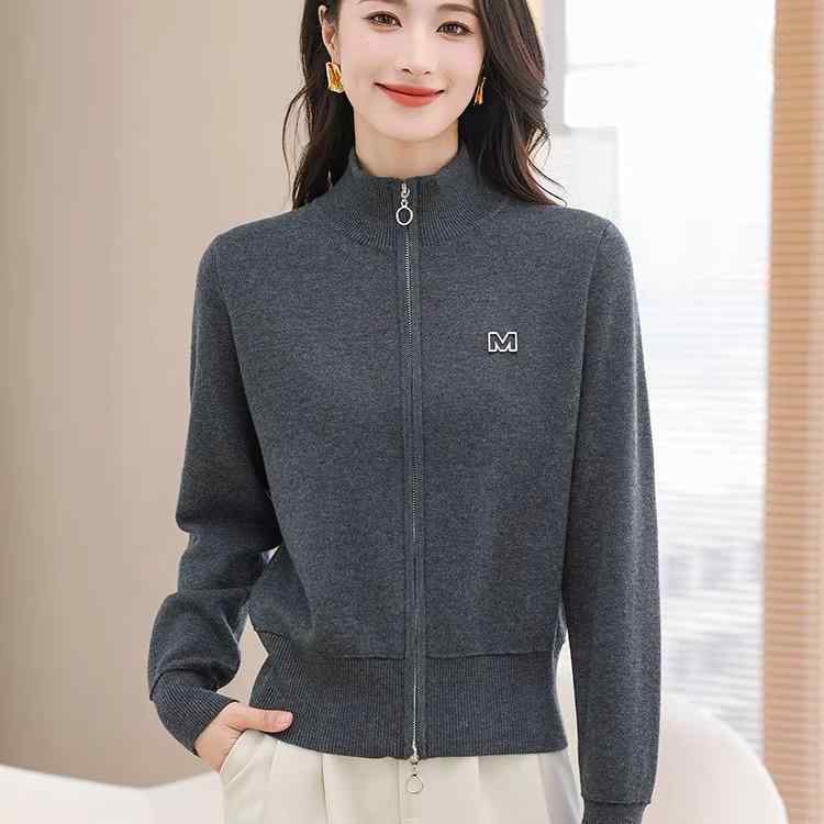 ニットカーディガン レディース 秋冬 Mロゴ ダブルジッパー スタンドカラー ゆったり ウール アウター 羽織り スポーツ カジュアル 通勤 韓国 長袖 リブ編み 普段使い ブラック グレー ブラウン