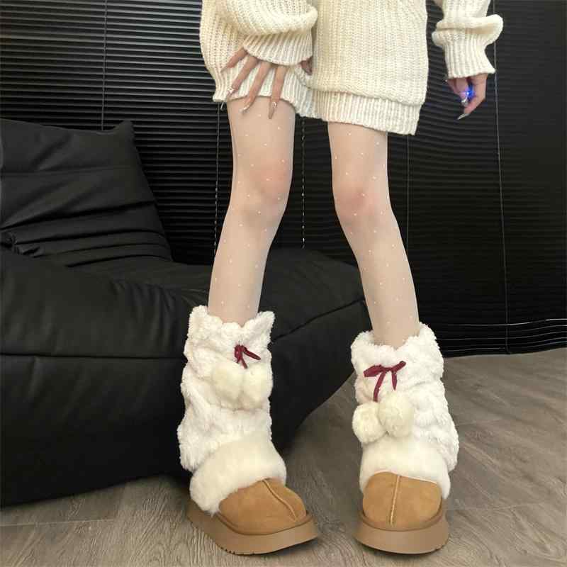 ソックスカバー レッグウォーマー レディース 女性用 日本風 かわいい ポンポン ファー ふわふわ モコモコ 厚手 保温 防寒 あったか スタイルアップ 細見え 美脚効果 無地 ショート丈 Y2K 秋冬 ホワイト グレー