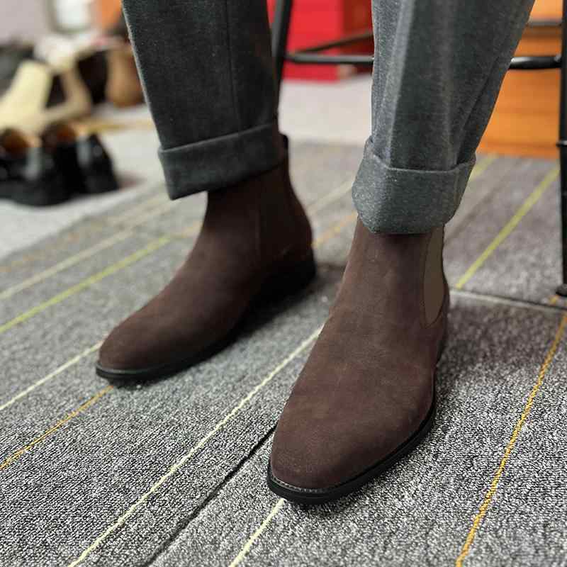 ブーツ メンズ 男性用 シークレットヒール インヒール スエード 牛革 チェルシーブーツ ショートブーツ スクエアトゥ ローヒール スリッポン プルオン 耐久性 耐摩耗性 カジュアル ビジネス 通勤 普段使い 春秋 カーキ ダークブラウン ブラック