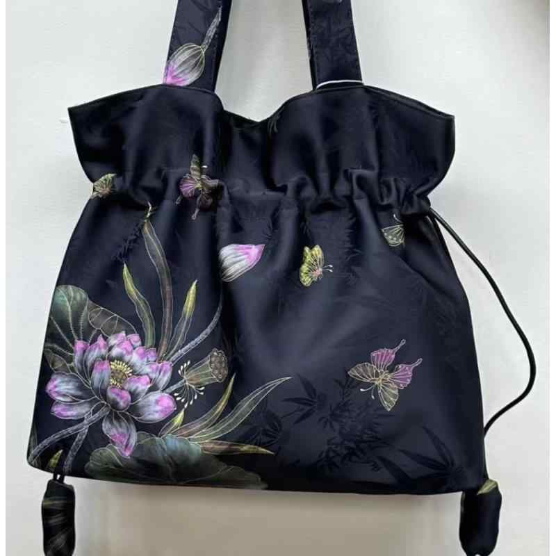トートバッグ オシャレ 民族調 大容量 手提げ 肩掛け ABS 普段使い 旅行 マダム エレガント 花柄 蝶 巾..