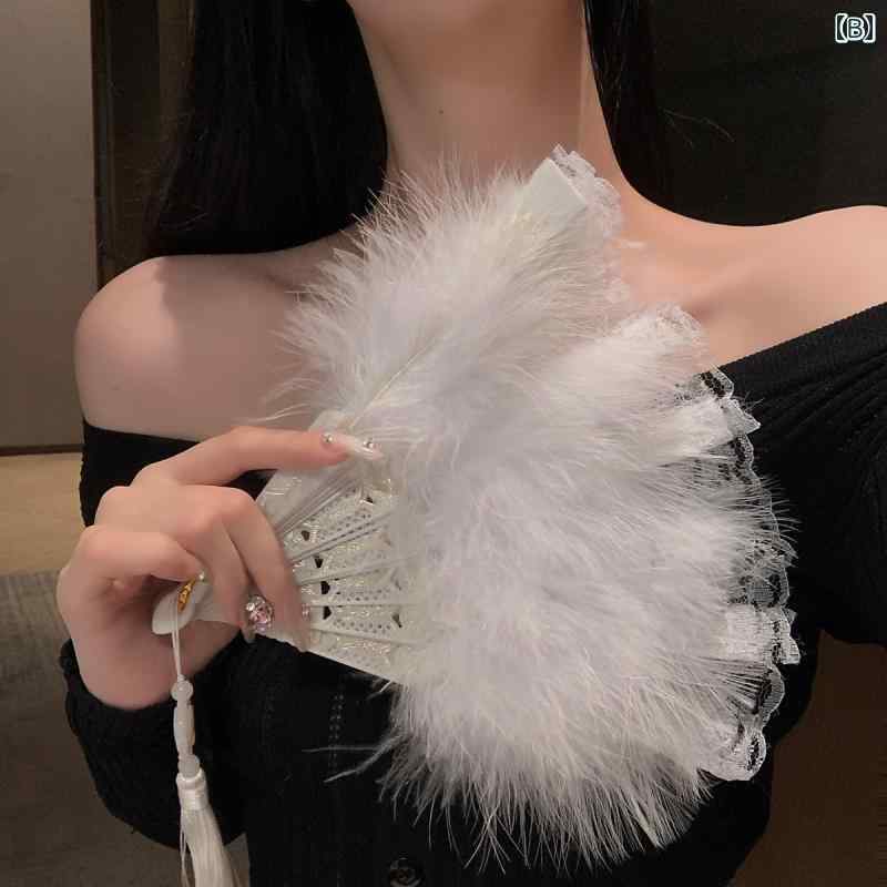 フロントップ楽天市場店の扇子 羽扇 折りたたみ 中国風 古風 レトロ 漢服 チャイナドレス 舞扇 ダンス 撮影小物 装飾 レース 黒 シック 上品｜アングル3