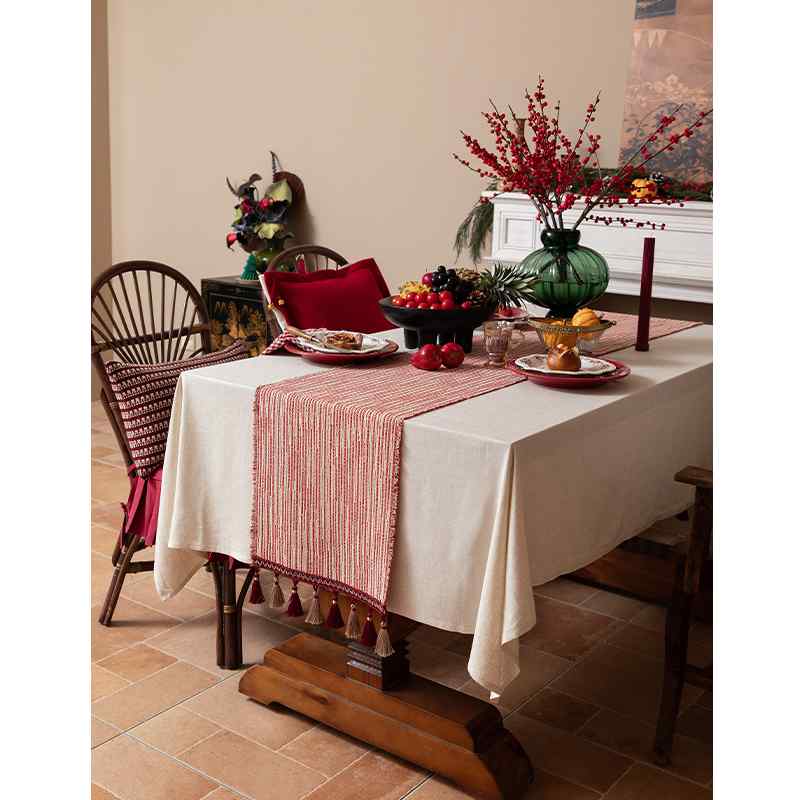 テーブルランナー 赤 正月 新年 アメリカンスタイル ライトラグジュアリー 祝賀 縁起物 テーブルクロス..