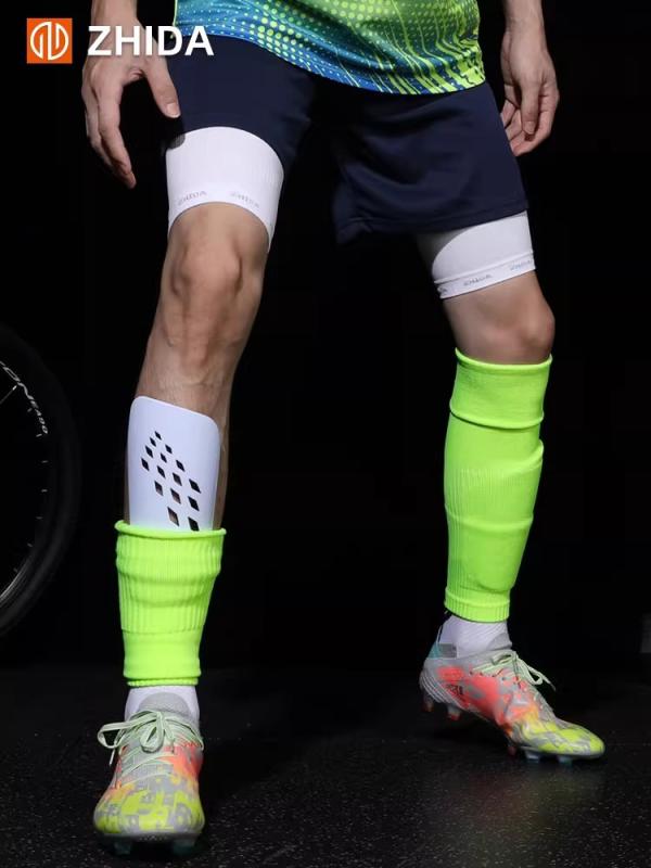 レガース サッカー かっこいい ふくらはぎ 太もも メンズ プロ仕様 選手用 シンガード すね当て 保護 ソックススリーブ ロング丈 トレーニング 練習用 ナイ...