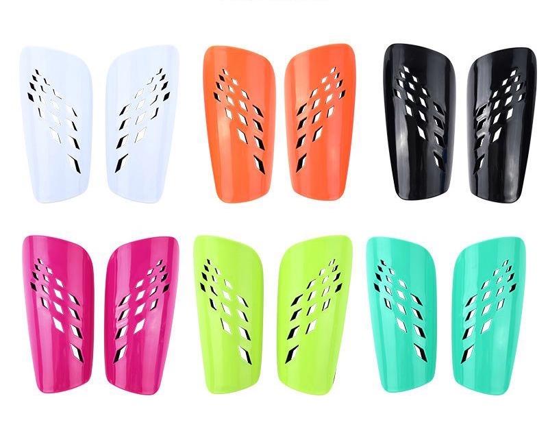 レガース サッカー かっこいい メンズ レディース 男の子 女の子 大人用 子供用 すね当て 脛 保護 衝撃吸収 硬質プレート 菱形穴 通気性抜群 試合 練習 ...