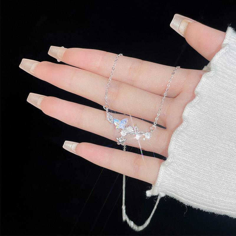 ネックレス レディース 女性用 風と蝶 蝶モチーフ シルバー シルバー925 シルバー999 上品 エレガント 小ぶり 華奢 誕生日 プレゼント ギフト デイリ...