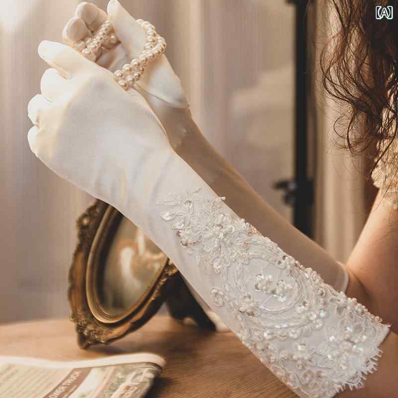 手袋 レディース 花嫁 ブライダル ウェディング ロンググローブ レトロ 繊細 レース ビーズ刺繍 サテン ストレッチ 秋冬 乳白 2